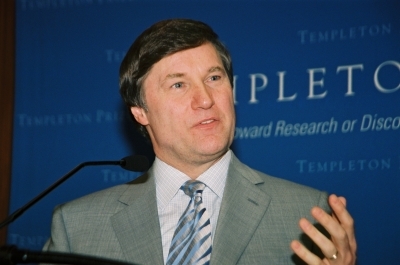 John D Barrow na konferencji prasowej Templeton Prize