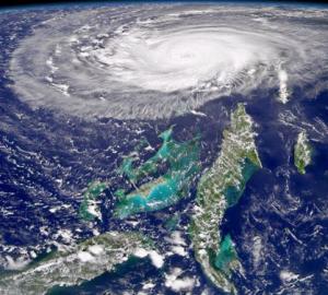 Hurricane Frances looms over Florida and the Bahamas