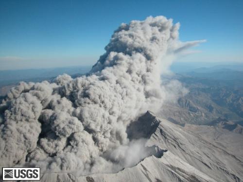 Aerial view of Mount St. Helens' crater rim and plume on 5 October 2004. <font size=-1>Photograph courtesy of USGS</font> 