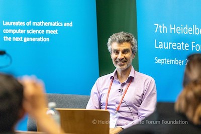 Yoshua Bengio