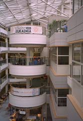 Main concourse at Sheffield Hallam University</A>