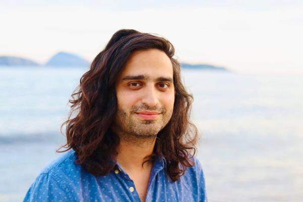Julian Sahasrabudhe by the sea